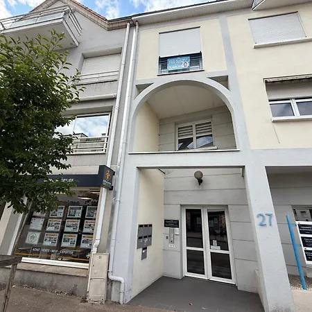 Apartment Liv'in Seb, Proche De Nantes